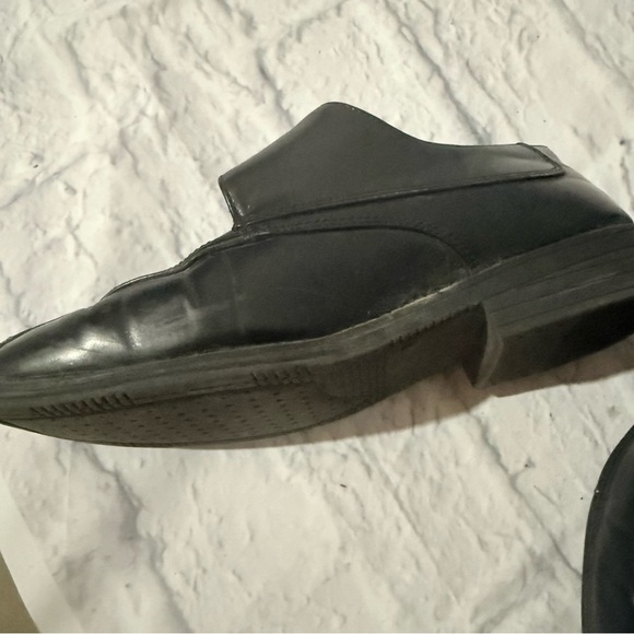 Black Buckle Dress Shoes - Picture 4 of 6